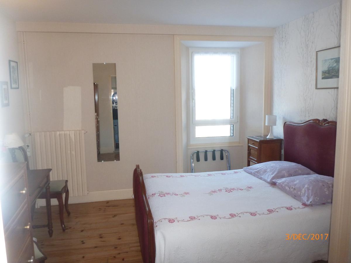 Logis Hotel Les Tilleuls Saint-Cirgues-de-Jordanne Екстериор снимка
