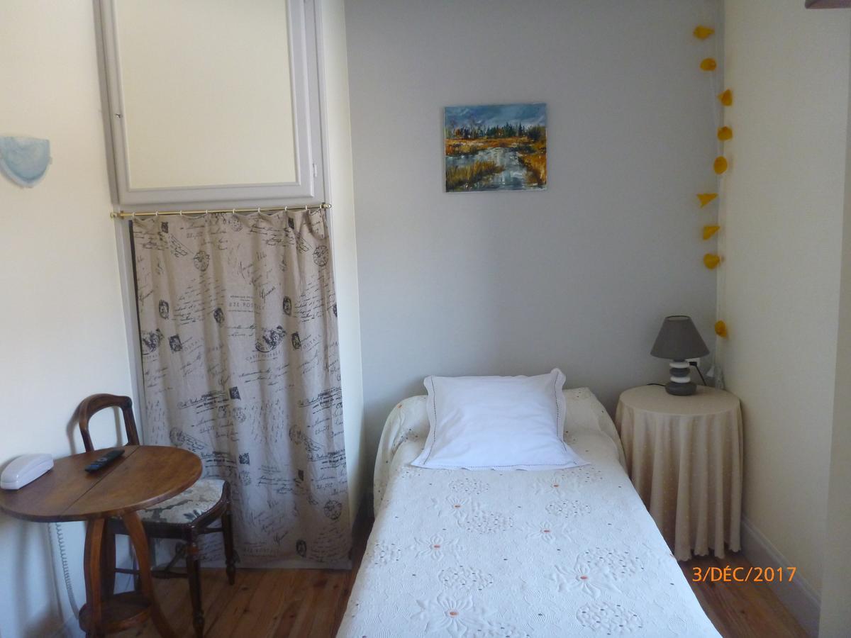 Logis Hotel Les Tilleuls Saint-Cirgues-de-Jordanne Екстериор снимка