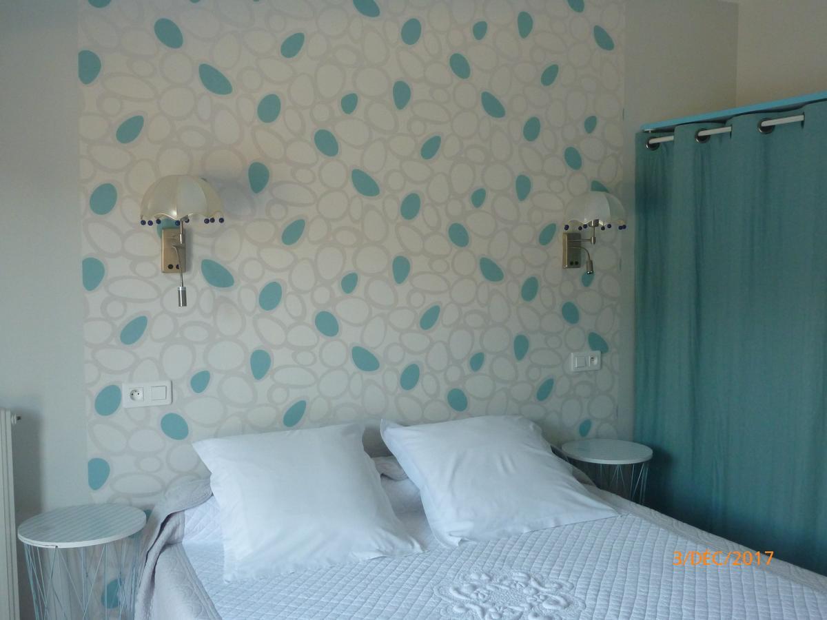 Logis Hotel Les Tilleuls Saint-Cirgues-de-Jordanne Екстериор снимка
