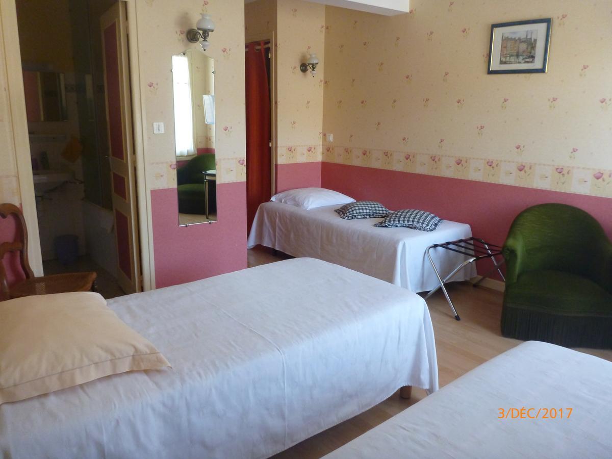 Logis Hotel Les Tilleuls Saint-Cirgues-de-Jordanne Екстериор снимка